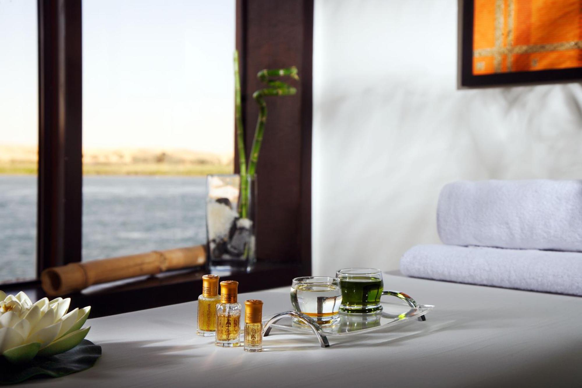 Moevenpick Royal Lotus Nile Cruise, Every Monday Four Nights From Luxor, Every Friday Three Nights From Aswan - Including Excursions & Sightseeing Exterior photo