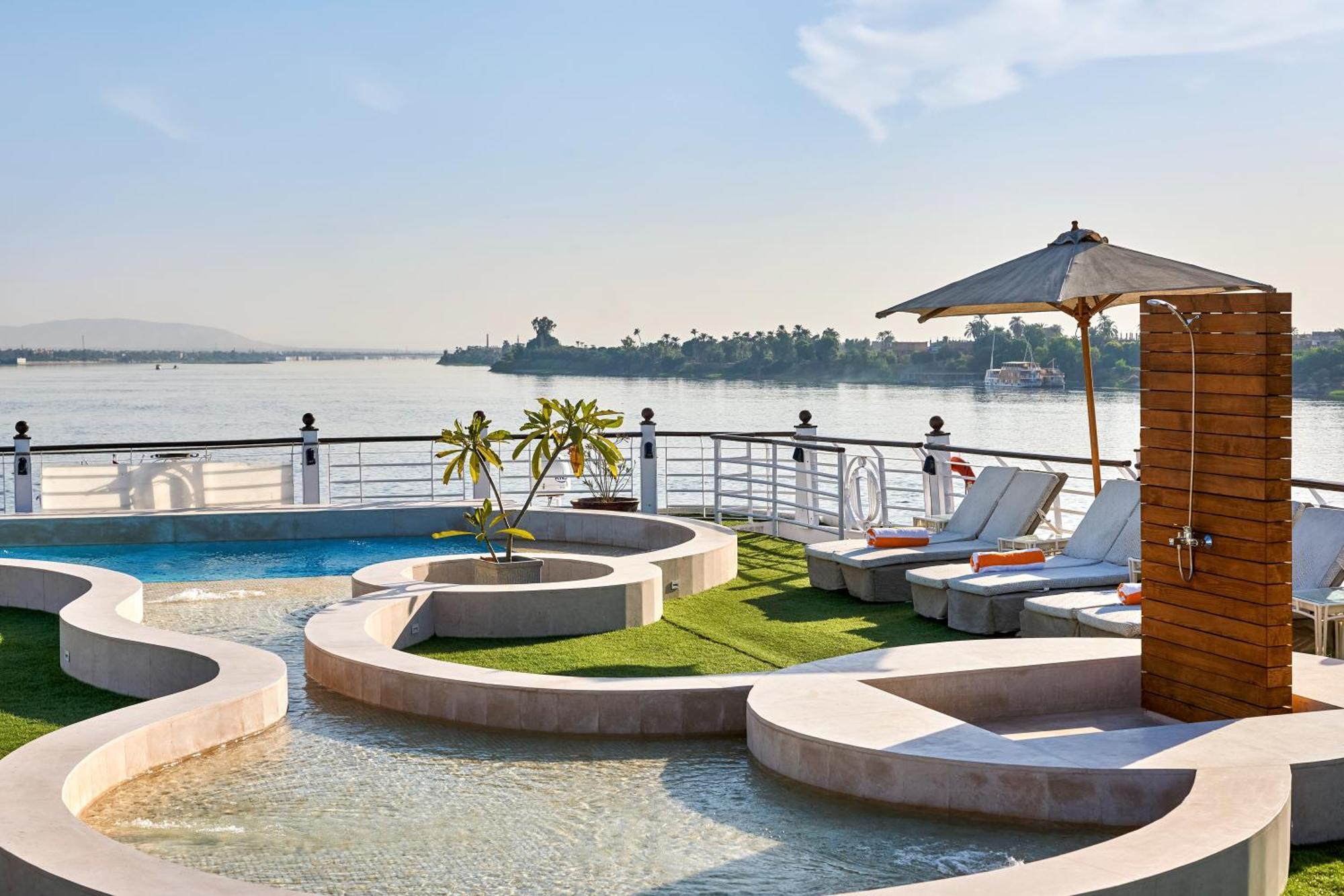 Moevenpick Royal Lotus Nile Cruise, Every Monday Four Nights From Luxor, Every Friday Three Nights From Aswan - Including Excursions & Sightseeing Exterior photo
