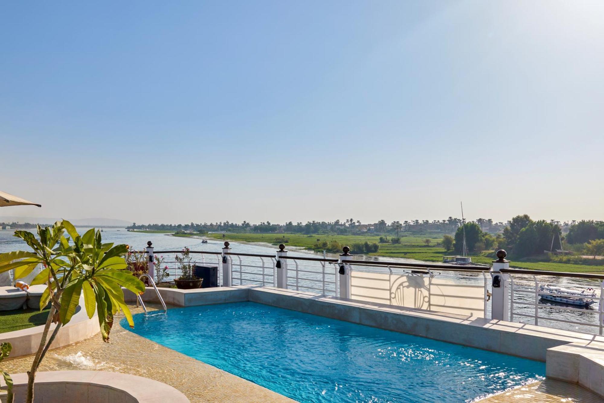 Moevenpick Royal Lotus Nile Cruise, Every Monday Four Nights From Luxor, Every Friday Three Nights From Aswan - Including Excursions & Sightseeing Exterior photo